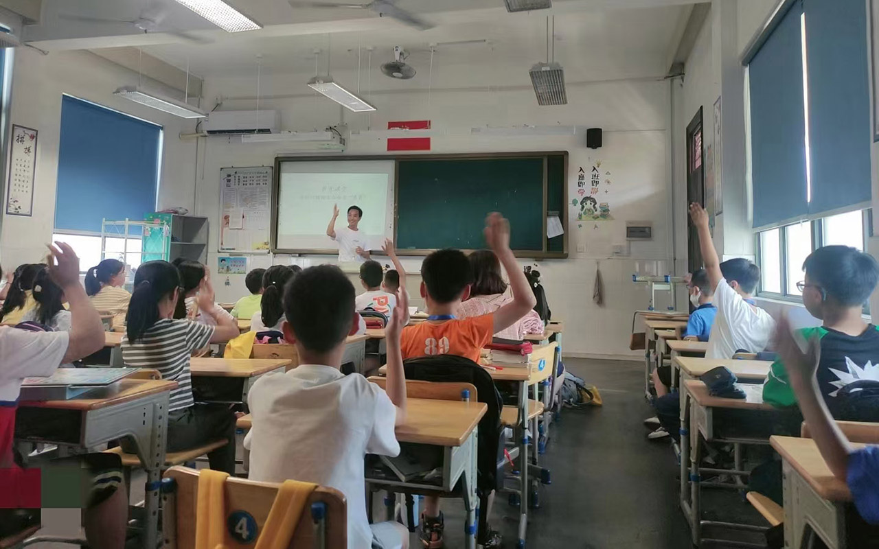 阜新冯家小学